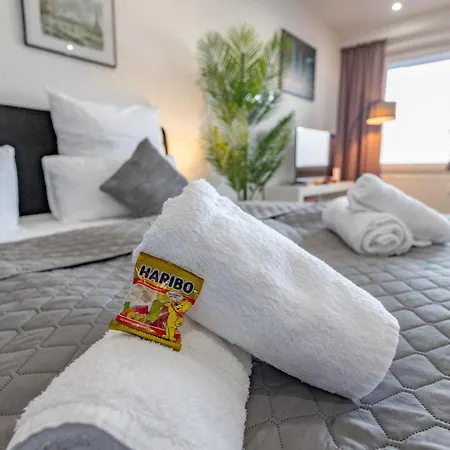 Apartamento Hannibal - Design-apartment Rose 7, Parkplatz, Küche, Highspeed-wlan Wolfsburgo