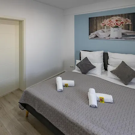Hannibal - Design-apartment Rose 7, Parkplatz, Küche, Highspeed-wlan