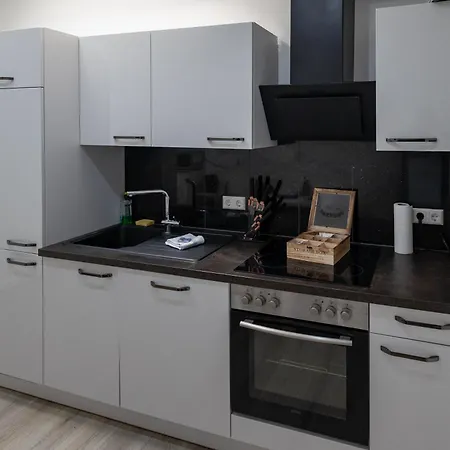 Hannibal - Design-apartment Rose 7, Parkplatz, Küche, Highspeed-wlan Wolfsburg