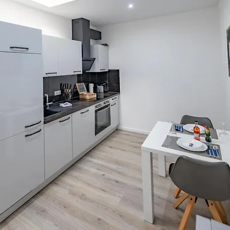 Hannibal - Design-apartment Rose 7, Parkplatz, Küche, Highspeed-wlan