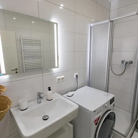 Apartment Hannibal - Design-apartment Rose 7, Parkplatz, Küche, Highspeed-wlan Wolfsburg