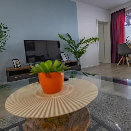 Apartment Hannibal - Design-apartment Rose 7, Parkplatz, Küche, Highspeed-wlan